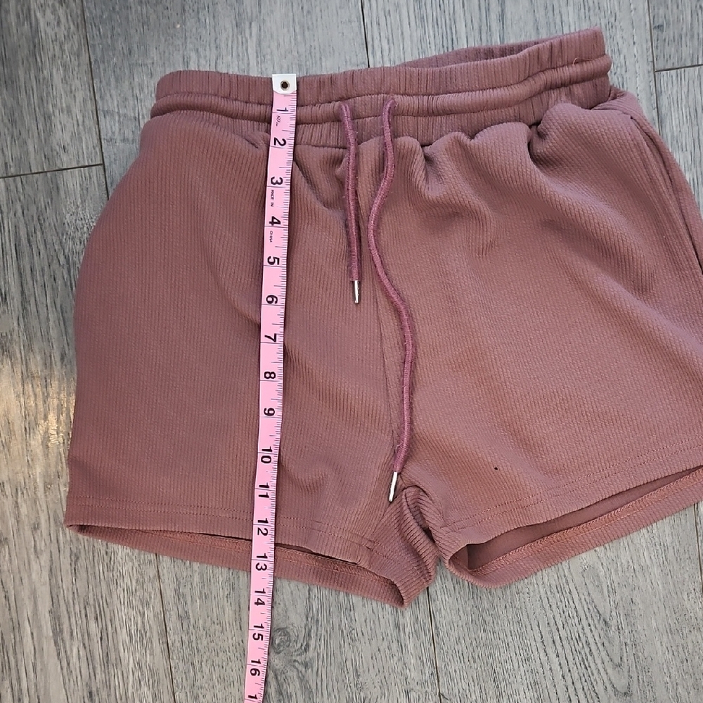 SHEIN Ribbed 2 Piece Short Set - Picture 5 of 7